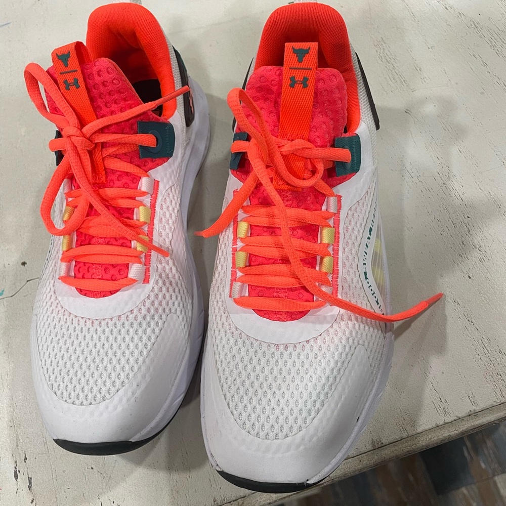 Women’s shoes